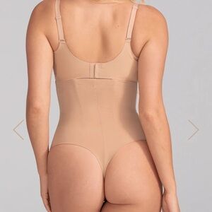 Honeylove SuperPower Thong in Sand, Small